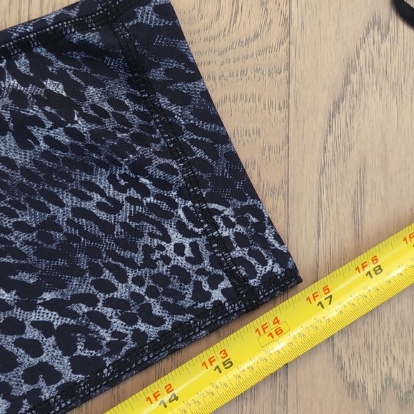 Danskin Cropped Animal Print Leggings Size S - Picture 7 of 7
